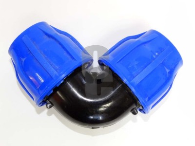 Коляно ПЕ черно ф32